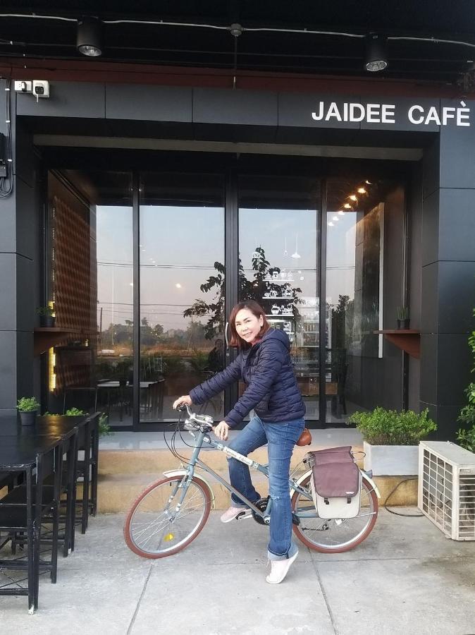 Jaidee Cafe & Hostel Chiangrai Ban Fang Min Exteriör bild